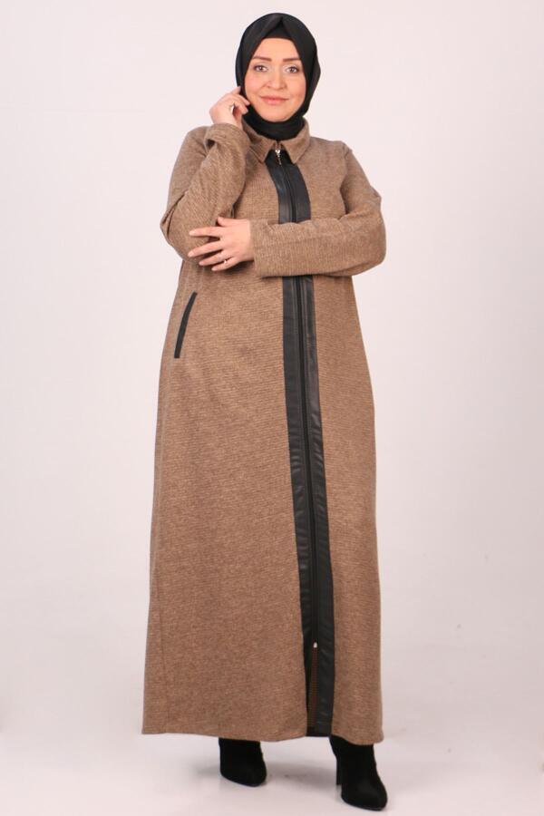 36012 Large Size Leather Detailed Honeycomb Knitwear Abaya-Mink - 1