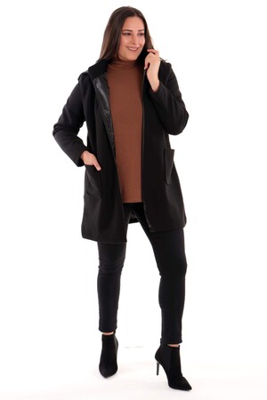 Back Quilted Front Stamp Black Coat - 3