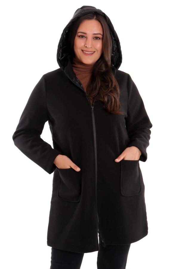 Back Quilted Front Stamp Black Coat - 4