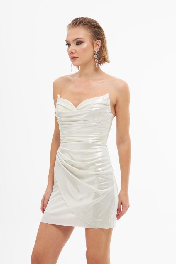 Ecru Shiny Knitted Strapless Short Wedding Dress - 2