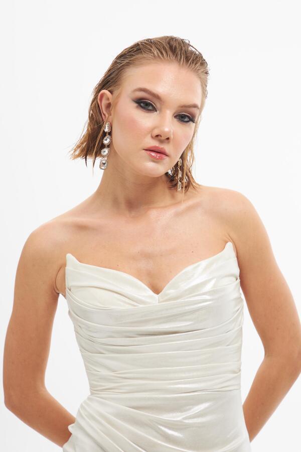 Ecru Shiny Knitted Strapless Short Wedding Dress - 3